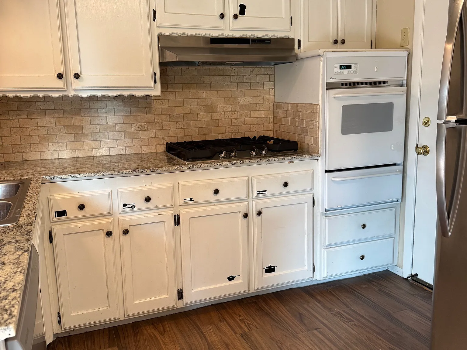 3 bed, 1.5 bath, 1000 sqft, $1,300 — Photo 3