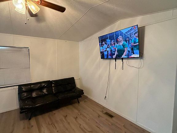 3rd image of 303 E SOUTH MOUNTAIN Avenue #49