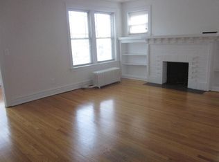 7010 N Sheridan Rd APT 3, Chicago, IL 60626