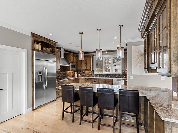 5th image of 2051 Pinehurst Dr