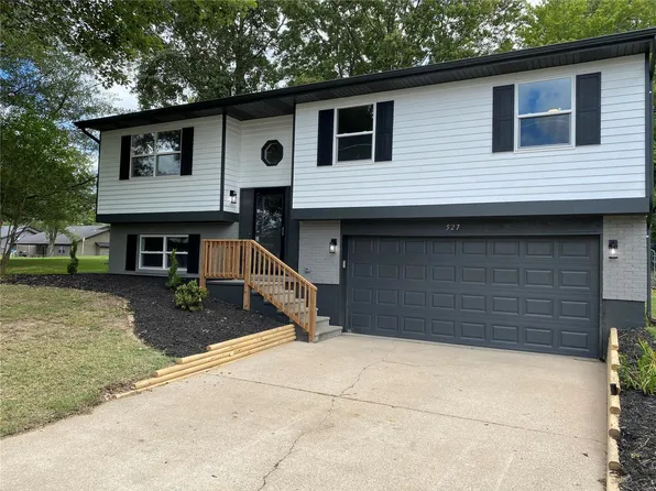 527 Prairie Ct, Troy, IL 62294