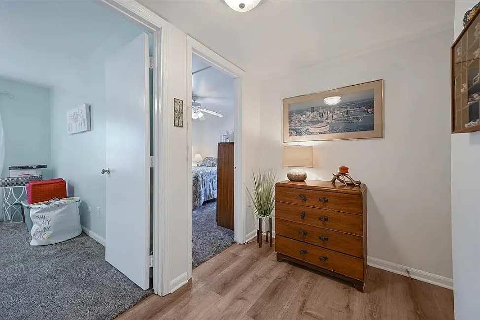 2 bed, 1200 sqft, $1,200 — Photo 3