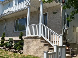 15 Sonia Ct, Staten Island, NY 10309