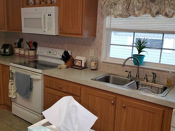 5th image of 3323 NE 14th St #D-9