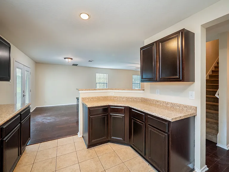 141 Clover Cv — Photo 13