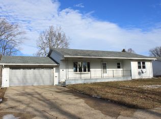 702 W 12th St, Rock Falls, IL 61071