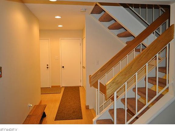5th image of 9390 Bassett Ln #412