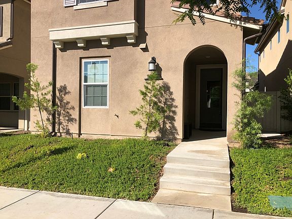 3rd image of 21450 Harmony Village Dr