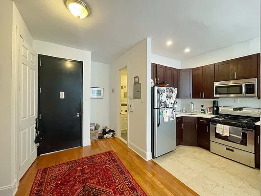 Rented by Pear NYC LLC | media 6