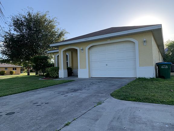 2nd image of 1240 SE 24th Ave