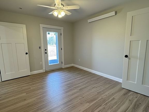 5th image of 104 8th St SW #12