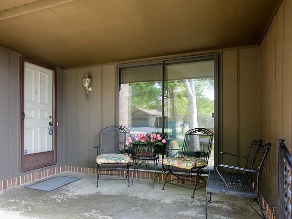 3rd image of 3627 Woodcliff Dr
