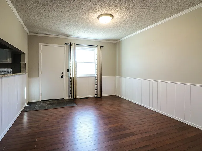 11323 S Ash St — Photo 26