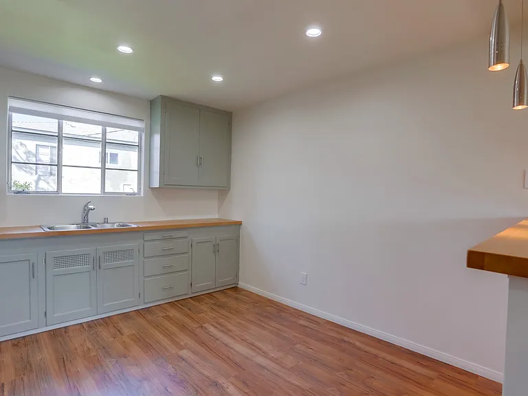 1074 Turquoise St — Photo 11