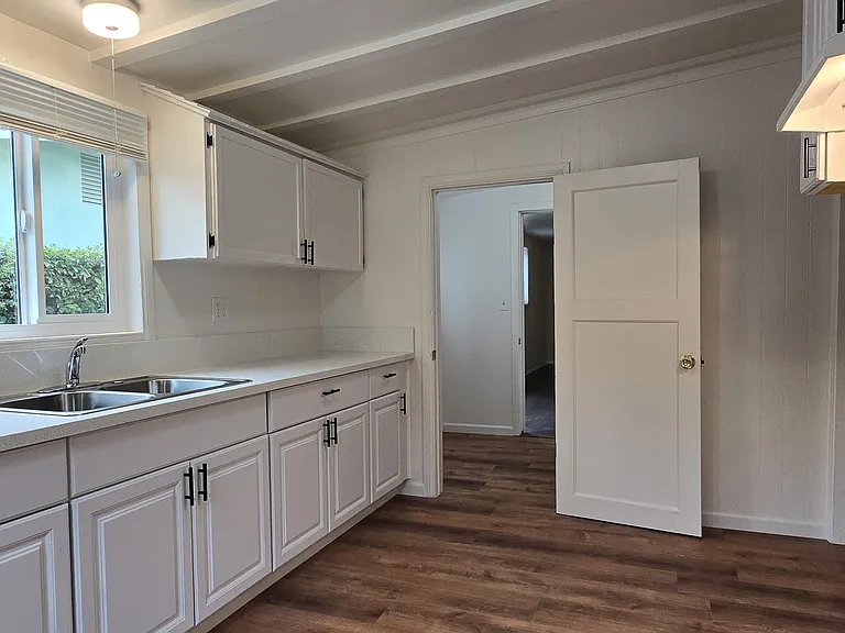 11415 Fairview St — Photo 11