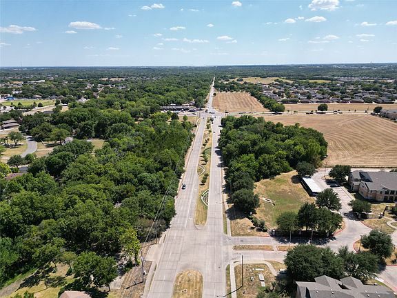 5th image of 1620 N Houston School Rd