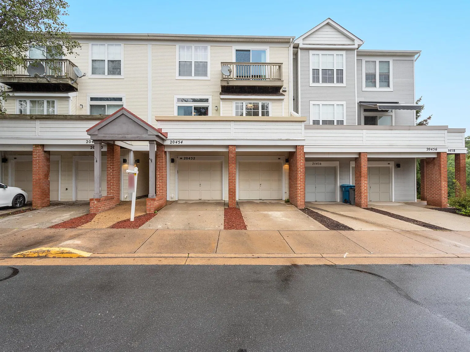 3 bed, 1500 sqft, $2,900 — Photo 1