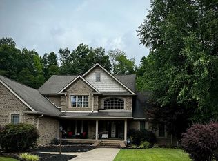 492 E Dorton Blvd, Staffordsville, KY 41256