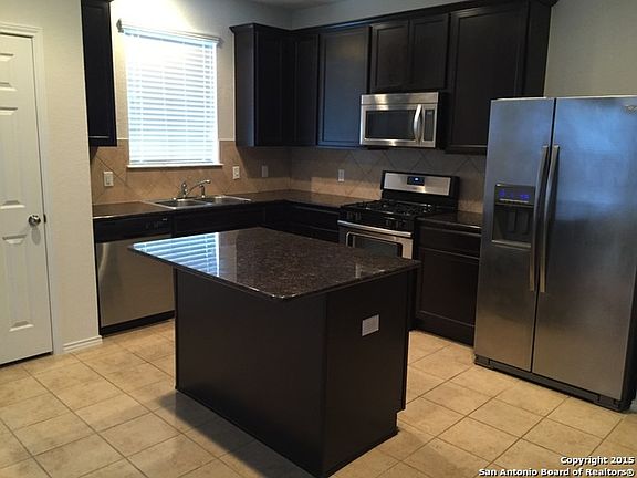 5th image of 3414 Mentone Way