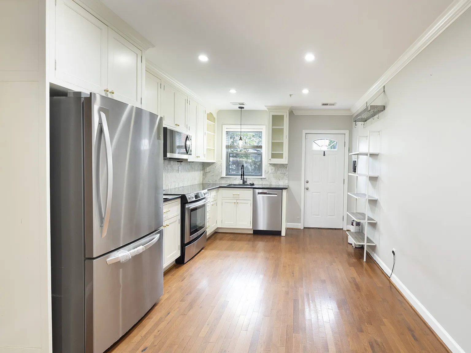 1122 K St SE (DC) - 1 — Photo 1