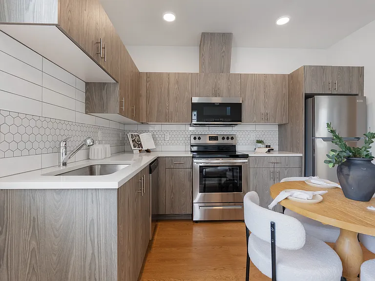6640 NE MLK Blvd — Photo 22