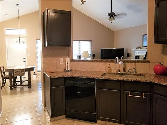 5th image of 412 Purple Sage Dr