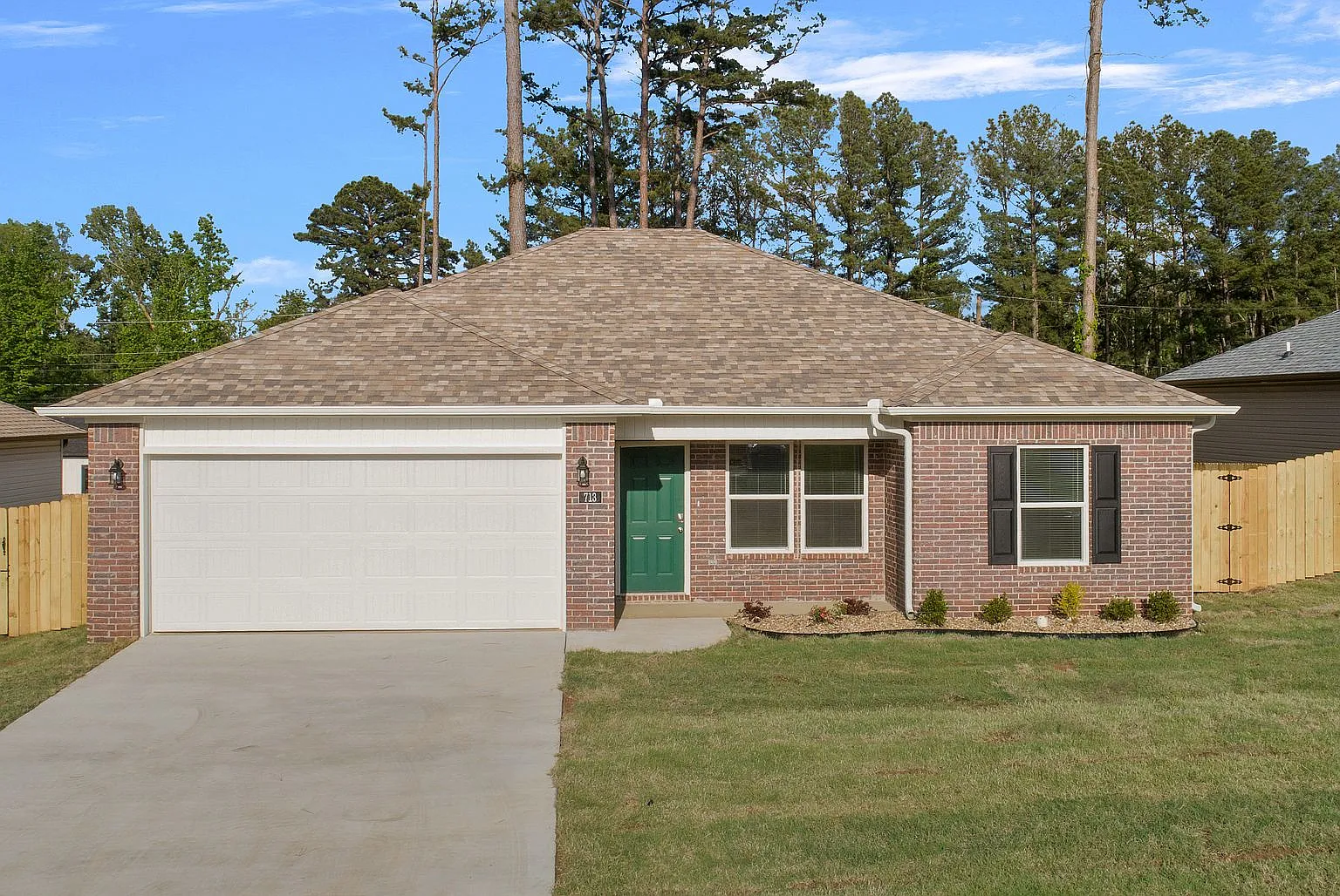 713 Timberline Rd — Photo 1