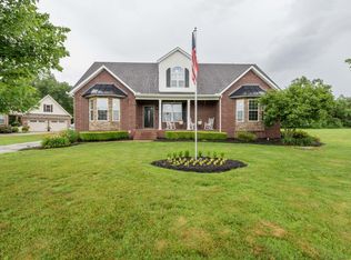 3906 Triple Crown Dr, Murfreesboro, TN 37127