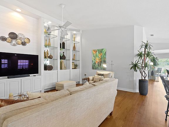 3rd image of 7984 SE Peppercorn Court