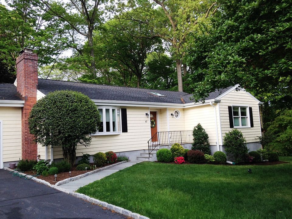 1st image of 67 Robinson Dr