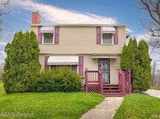 133 E McClellan St, Flint, MI 48505