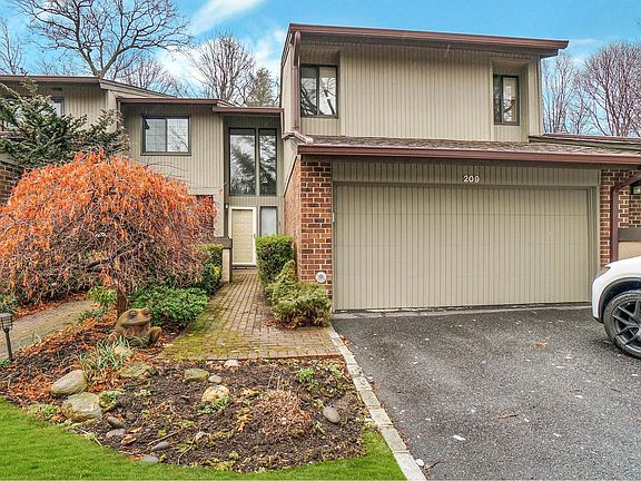 2nd image of 209 Northwood Ct