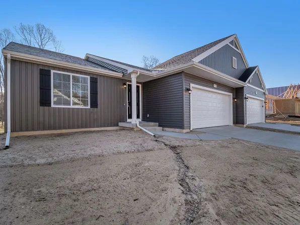 26134 Northland Crossing Dr, Elkhart, IN 46514