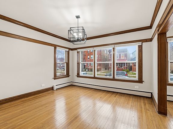 3rd image of 3411 N Springfield Ave