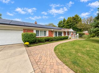 3843 Springdale Ave, Glenview, IL 60025