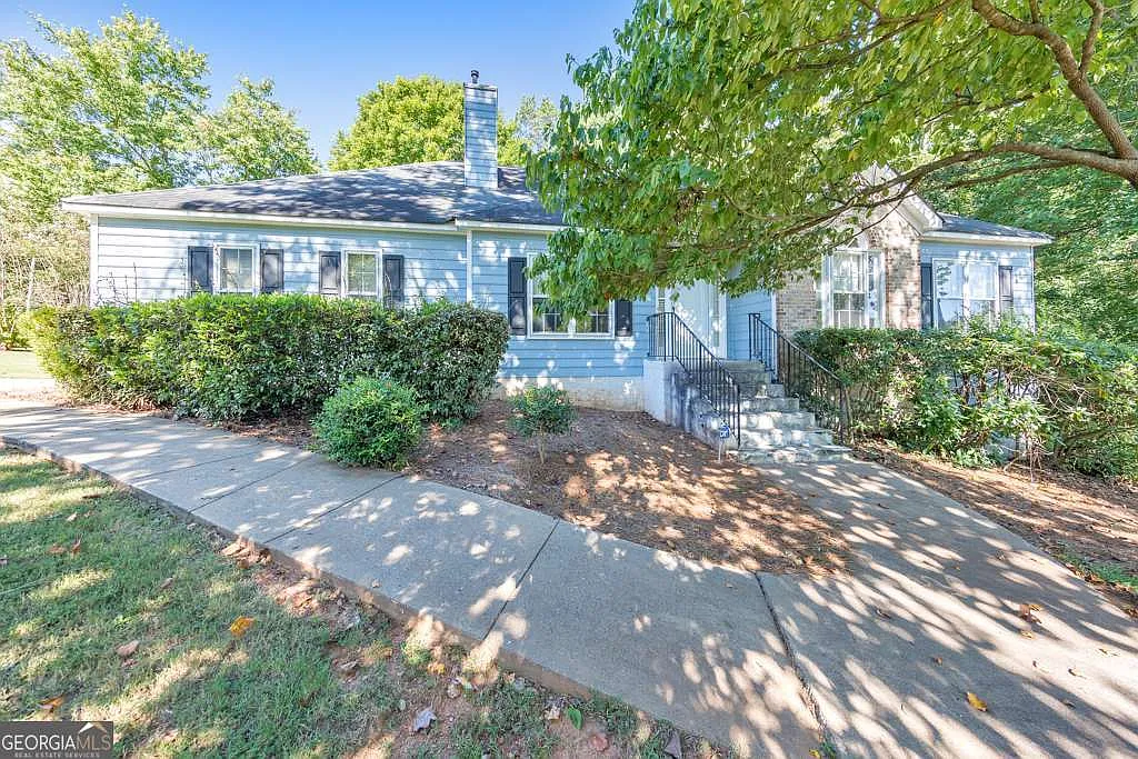 1950 McAdoo Ct SW photo 1
