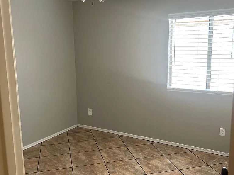 15946 W Williams St — Photo 19