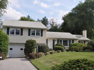 103 Locust Dr, Newark, DE 19711