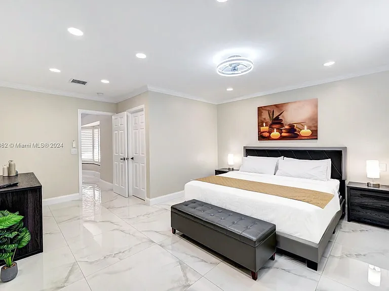 1307 Rodman St — Photo 17