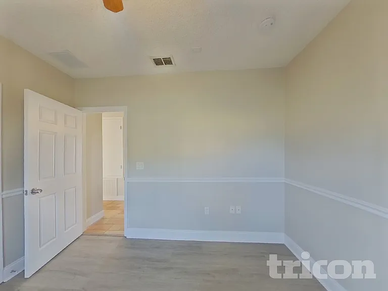 1141 Doncaster Ct — Photo 11