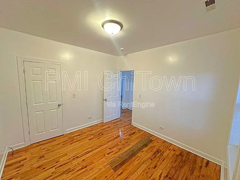 5145 W Ferdinand St — Photo 9