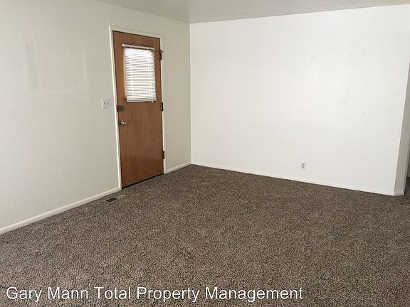 5th image of 1001 W Lakeside Dr