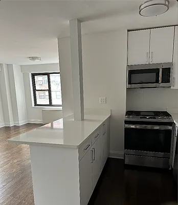 Rented by Douglas Elliman | media 7