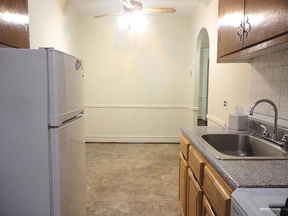 4th image of 763 Ocean Pkwy APT 3C