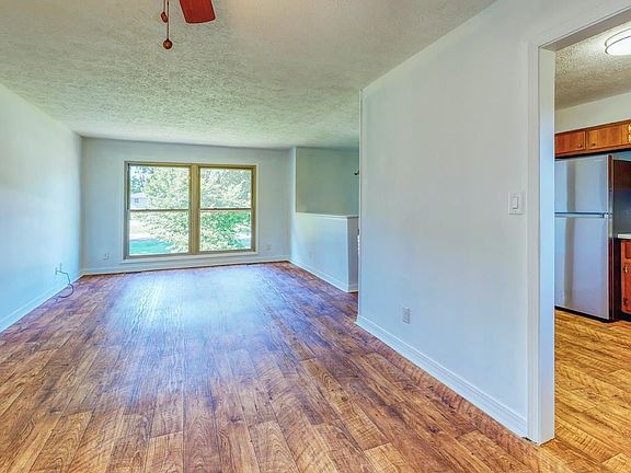 5th image of 3809 S Gillham Dr