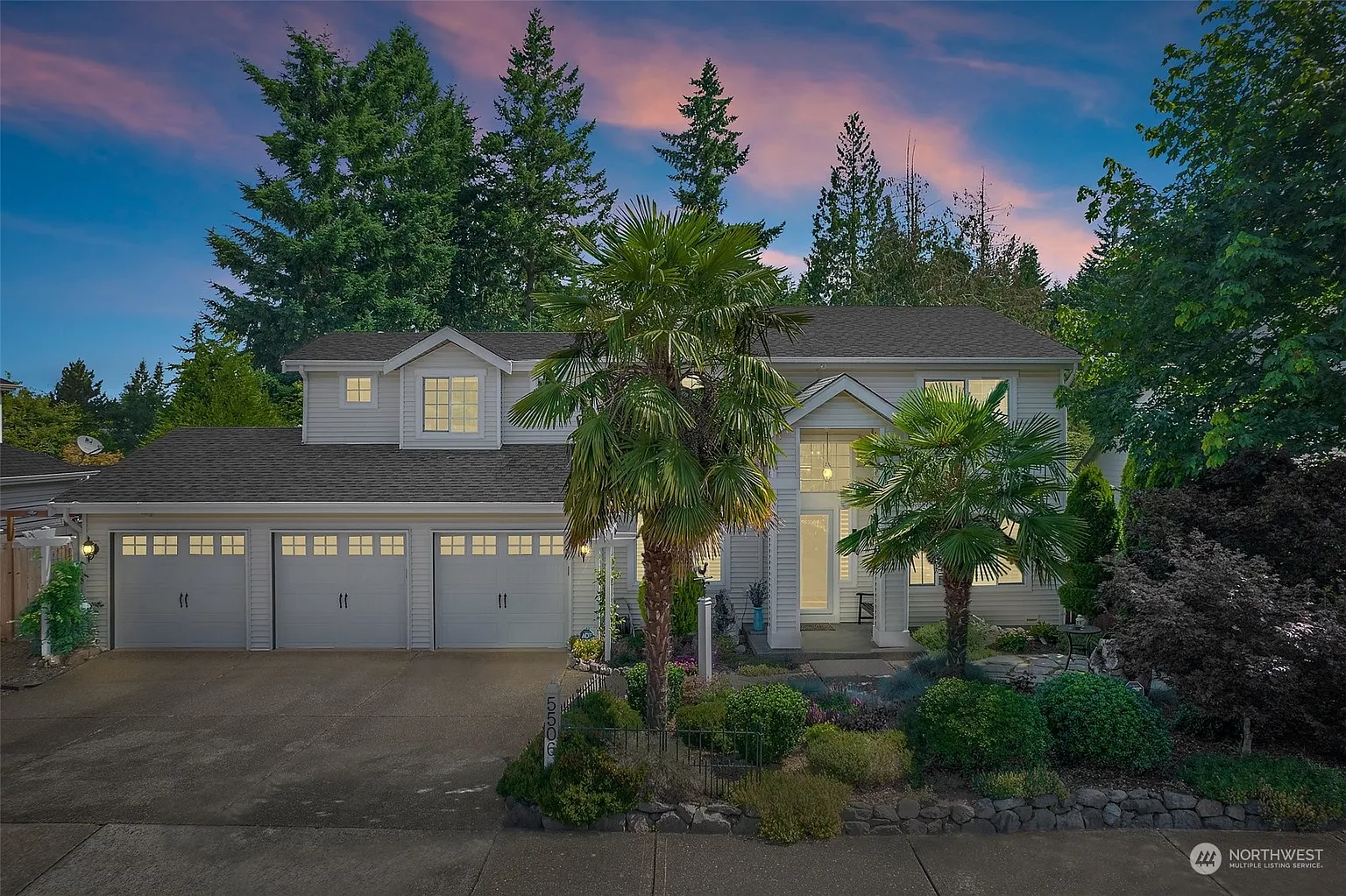 5506 Highland Drive SE photo 1