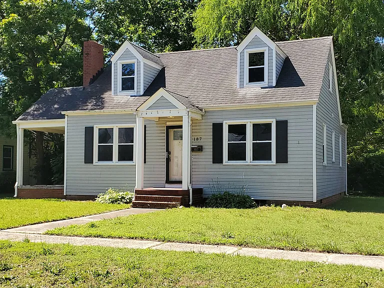 187 W Lorengo Ave — Photo 1