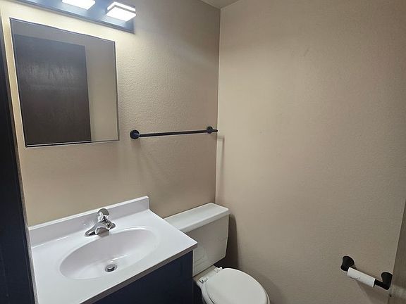 3rd image of 2829 Morningside Dr #0