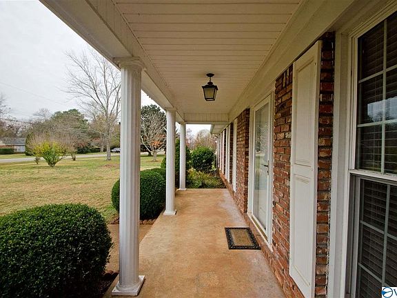 5th image of 205 Constitution Dr