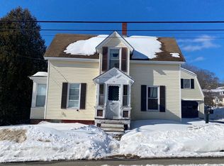 35 Bridge St, Topsham, ME 04086